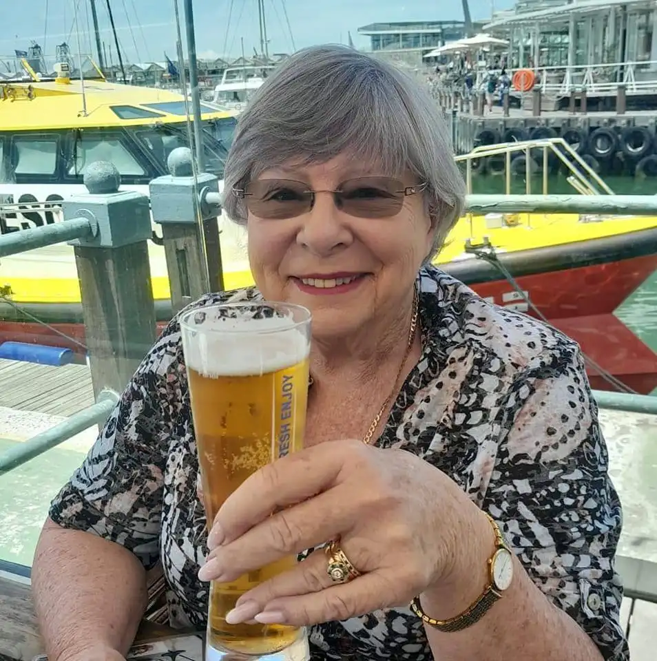 316205170_10160694385715086_2000724302453840225_n